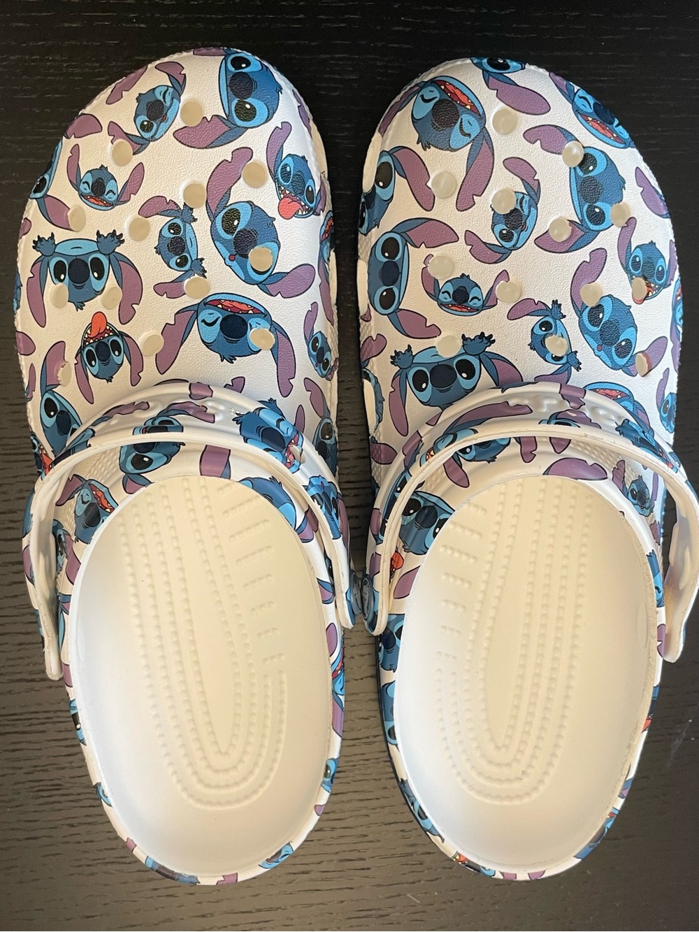 CROCS Disney Stitch White Clogs